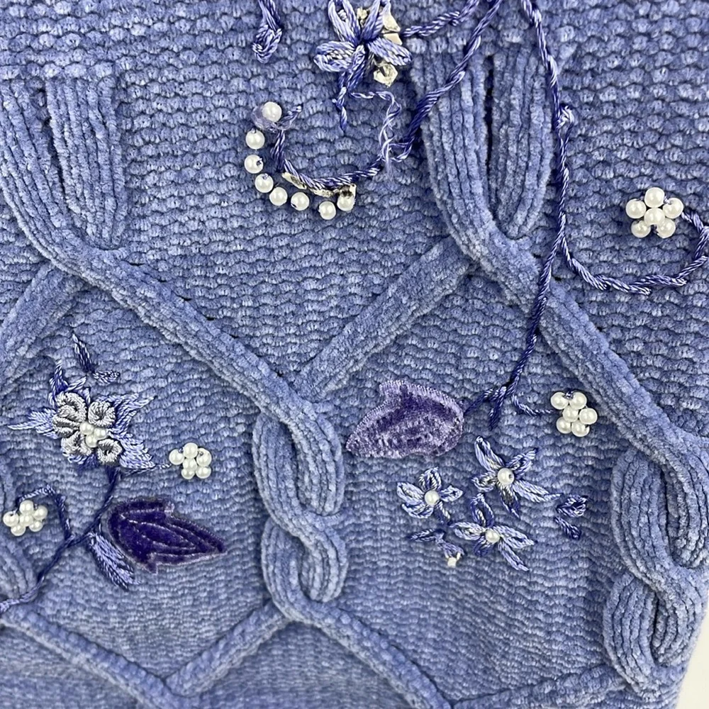 Vintage Carolyn Taylor Embroidered Floral Knit Sweater Size Large